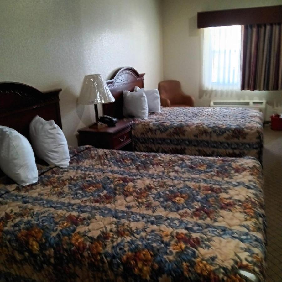 Hiway Inn Express Coalgate 外观 照片